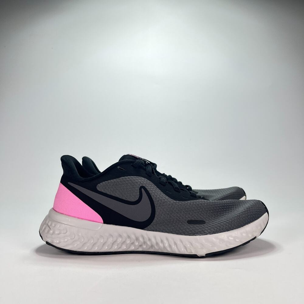 Nike Revolution 5 Gray Black Pink Road Running Shoes BQ3207-004 Women's Size 7.5